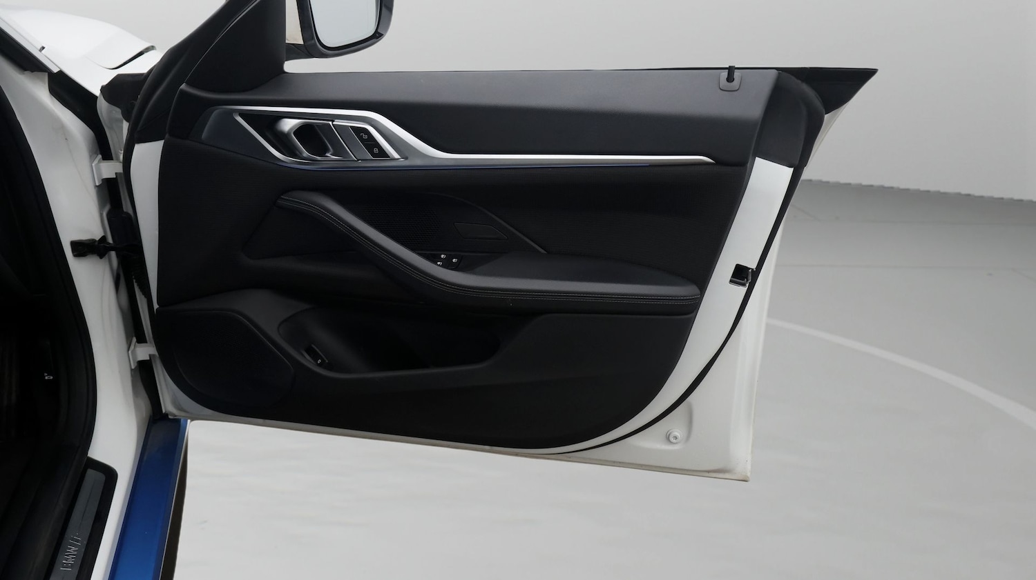 Used BMW i4 2023 for sale - 77687835: Photo 15