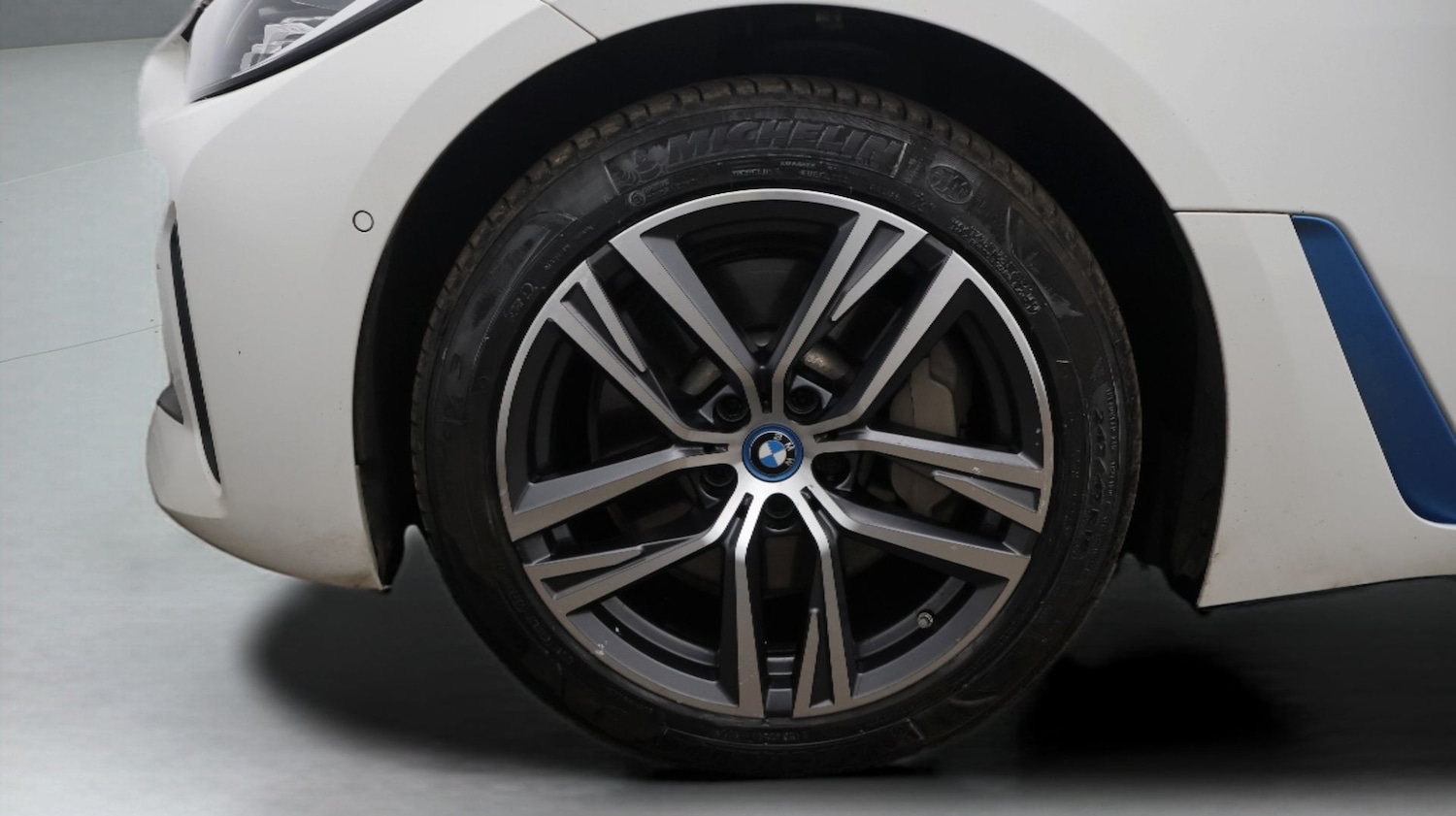 Used BMW i4 2023 for sale - 77687835: Photo 18