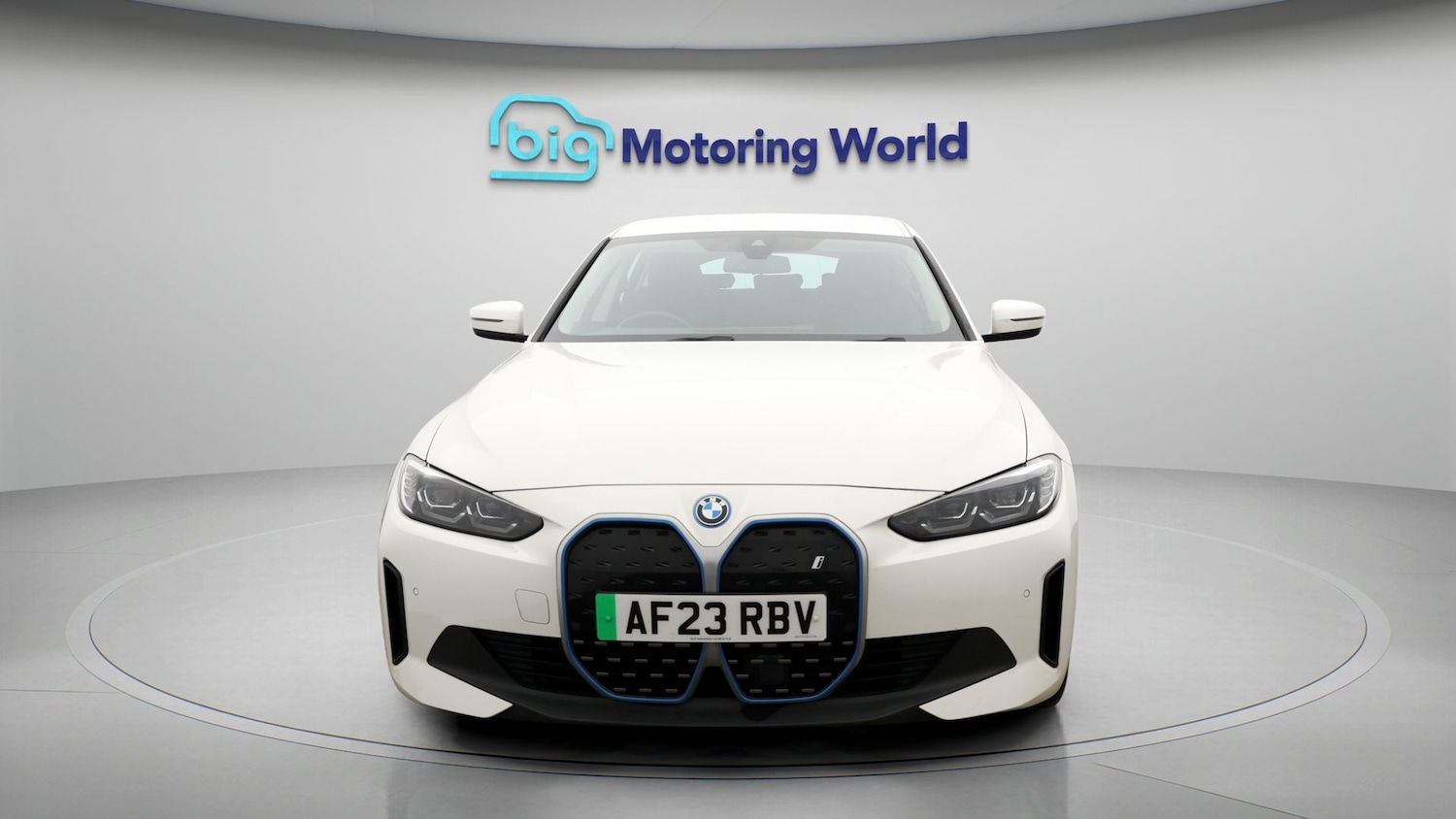 Used BMW i4 2023 for sale - 77687835: Photo 2