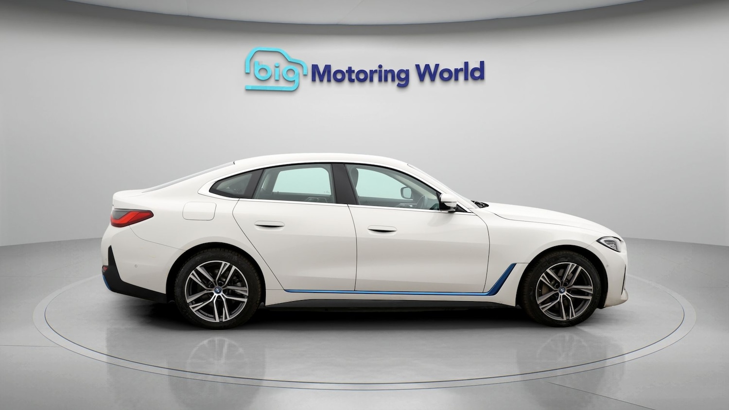 Used BMW i4 2023 for sale - 77687835: Photo 8
