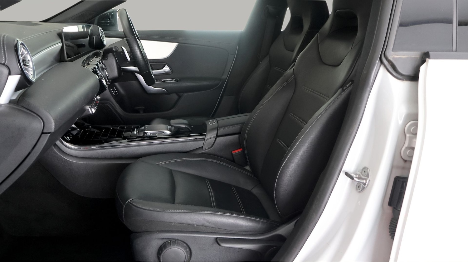 Used Mercedes-Benz CLA 2022 for sale - 77820419: Photo 13