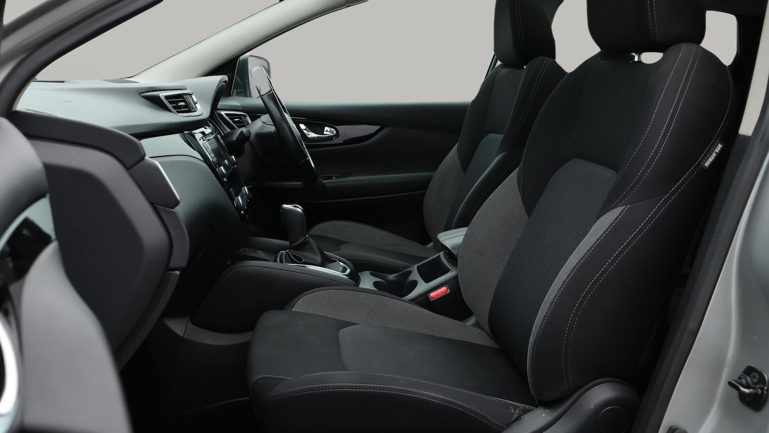 Used Nissan Qashqai 2020 for sale - 76152617: Photo 15