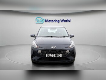 Used Hyundai i10 2023 for sale - 77220948: Photo