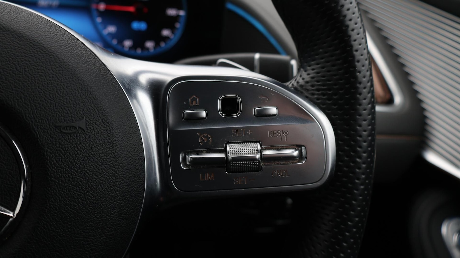 Used Mercedes-Benz EQC 2022 for sale - 77213688: Photo 25