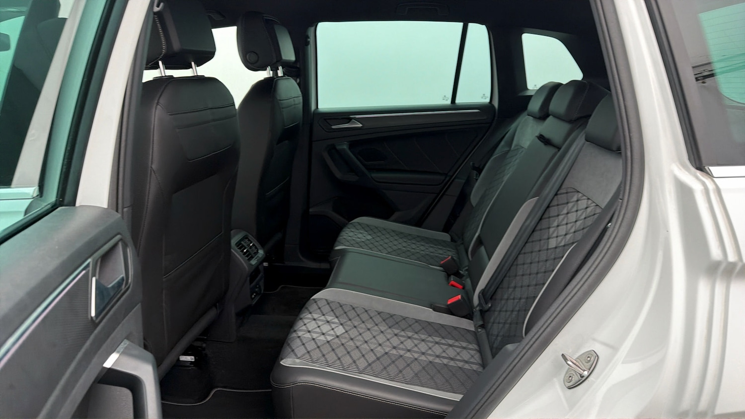 Used Volkswagen Tiguan 2023 for sale - 78066600: Photo 15