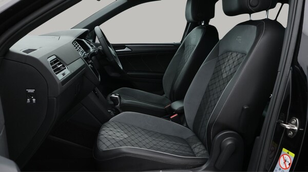 Used Volkswagen Tiguan 2021 for sale - 76260608: Photo 15