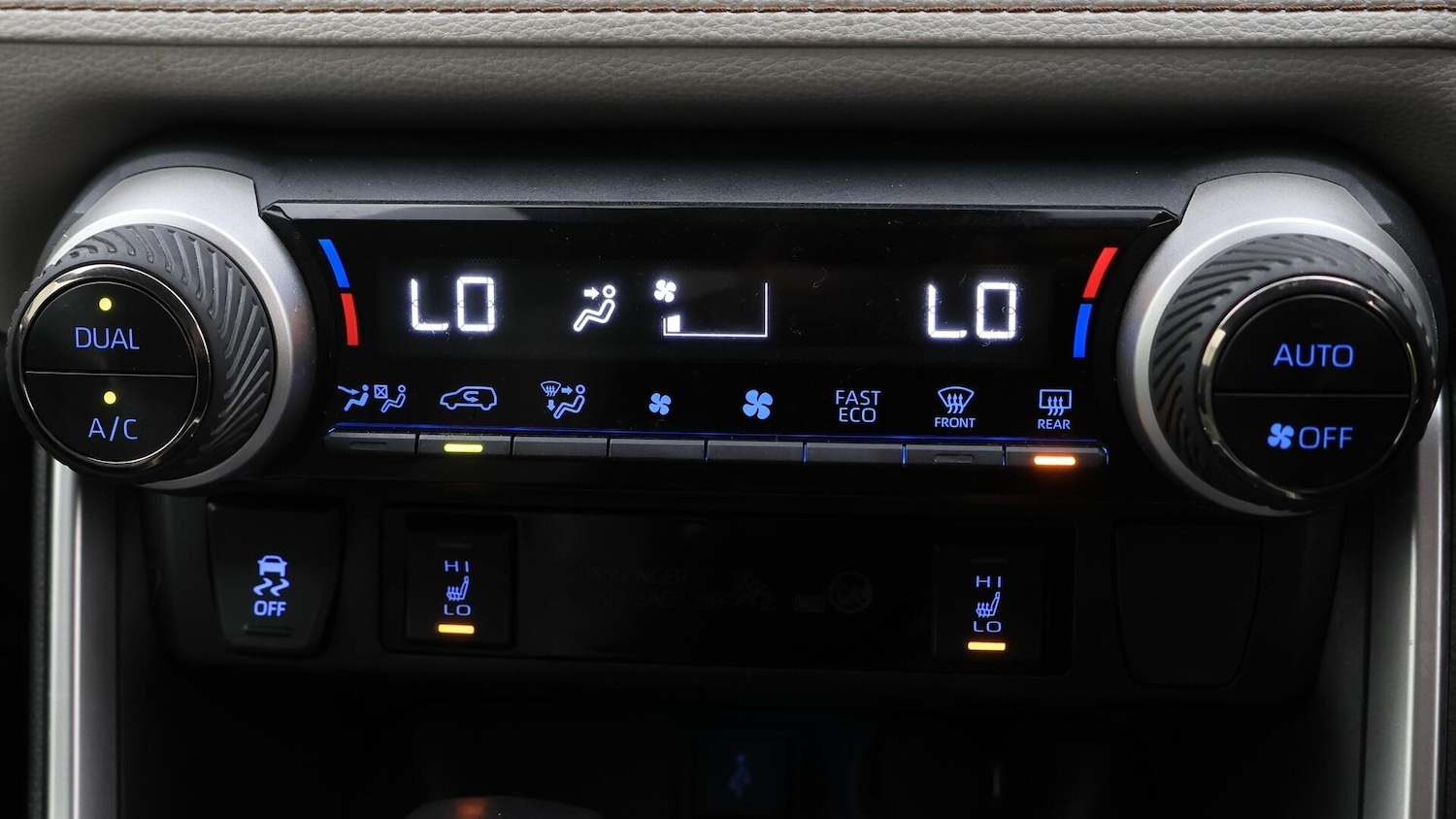 Used Toyota RAV4 2020 for sale - 76371617: Photo 13