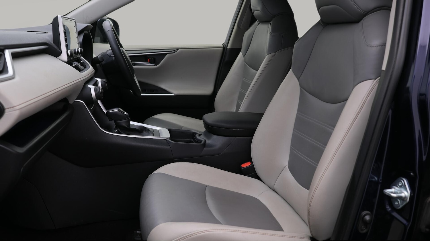Used Toyota RAV4 2020 for sale - 76371617: Photo 15