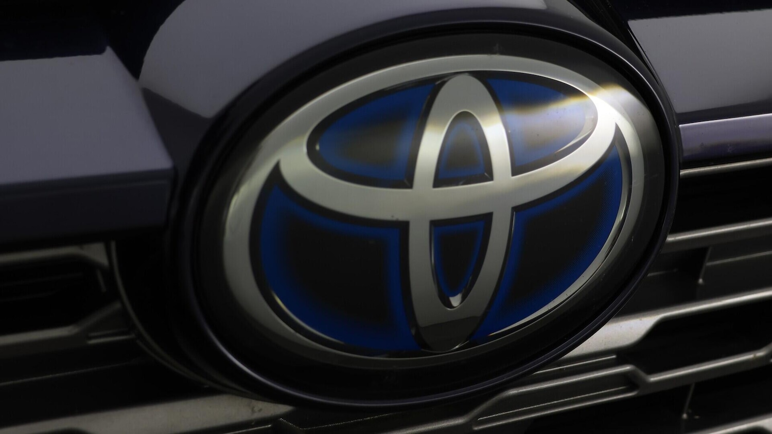 Used Toyota RAV4 2020 for sale - 76371617: Photo 24