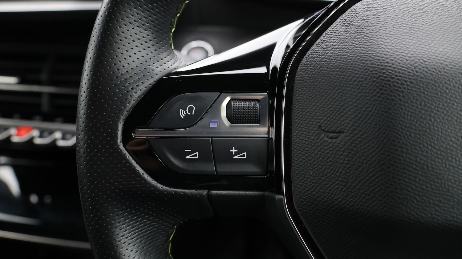 Used Peugeot 208 2021 for sale - 77298495: Photo 25