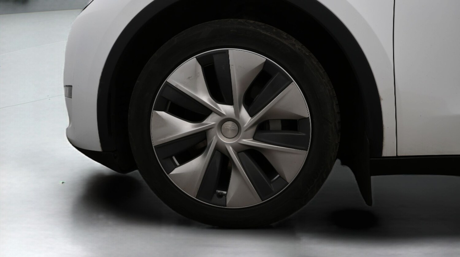 Used Tesla Model Y 2023 for sale - 77758640: Photo 18