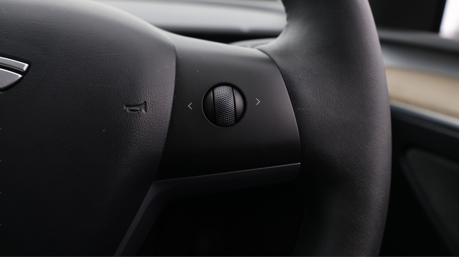 Used Tesla Model Y 2023 for sale - 77758640: Photo 23