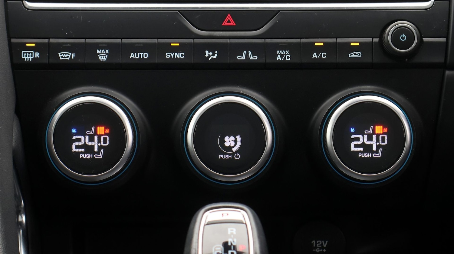 Used Jaguar E-Pace 2019 for sale - 77571215: Photo 12