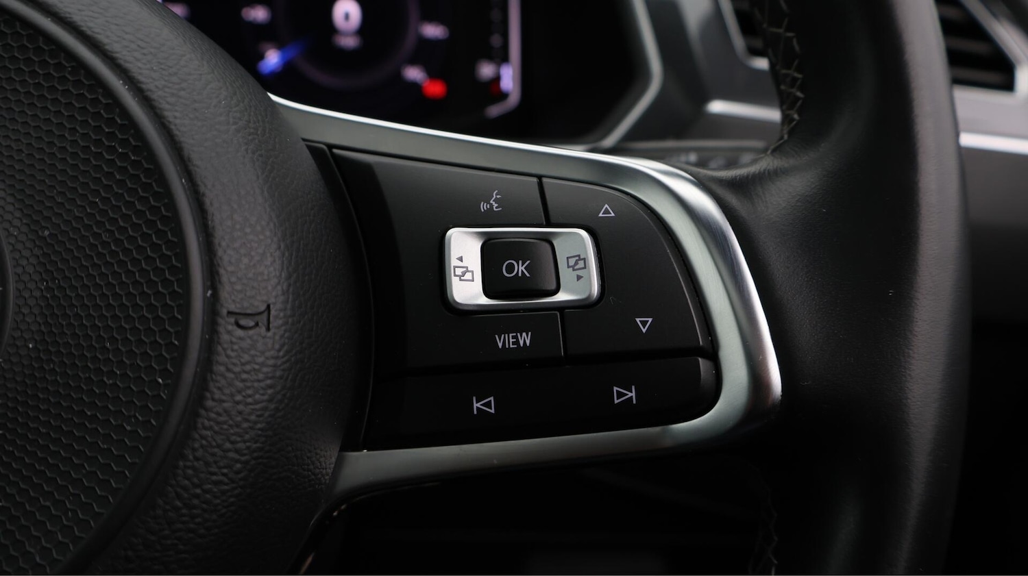 Used Volkswagen Tiguan 2019 for sale - 76715431: Photo 30