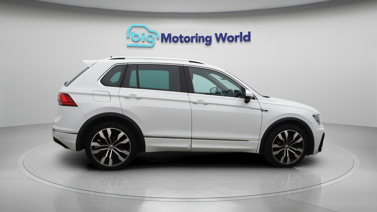Used Volkswagen Tiguan 2019 for sale - 76715431: Photo 9
