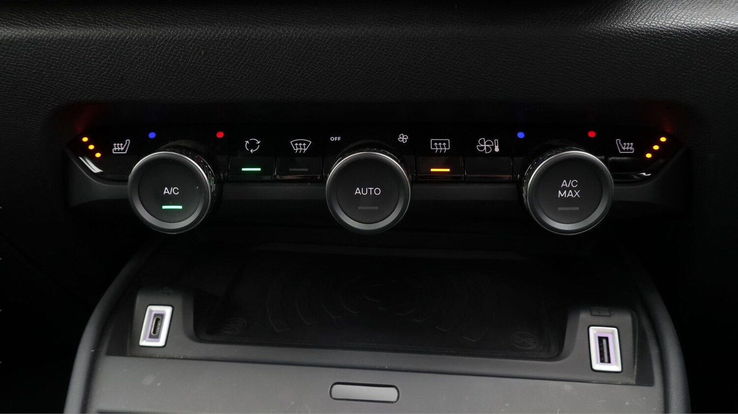 Used Citroen e-C4 2023 for sale - 77649781: Photo 12