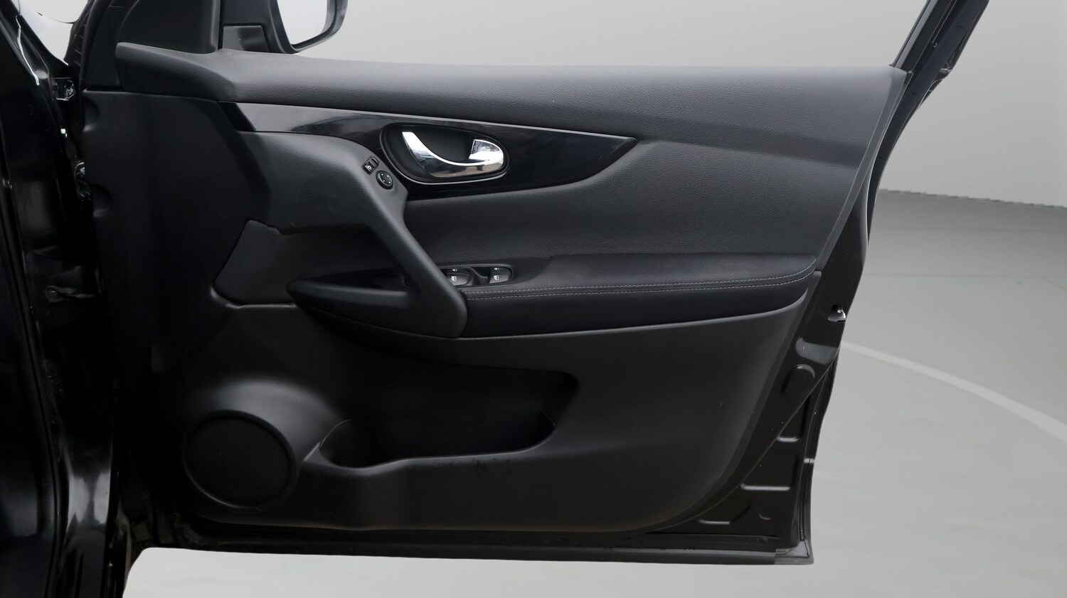 Used Nissan Qashqai for sale - 77472807: Photo 15