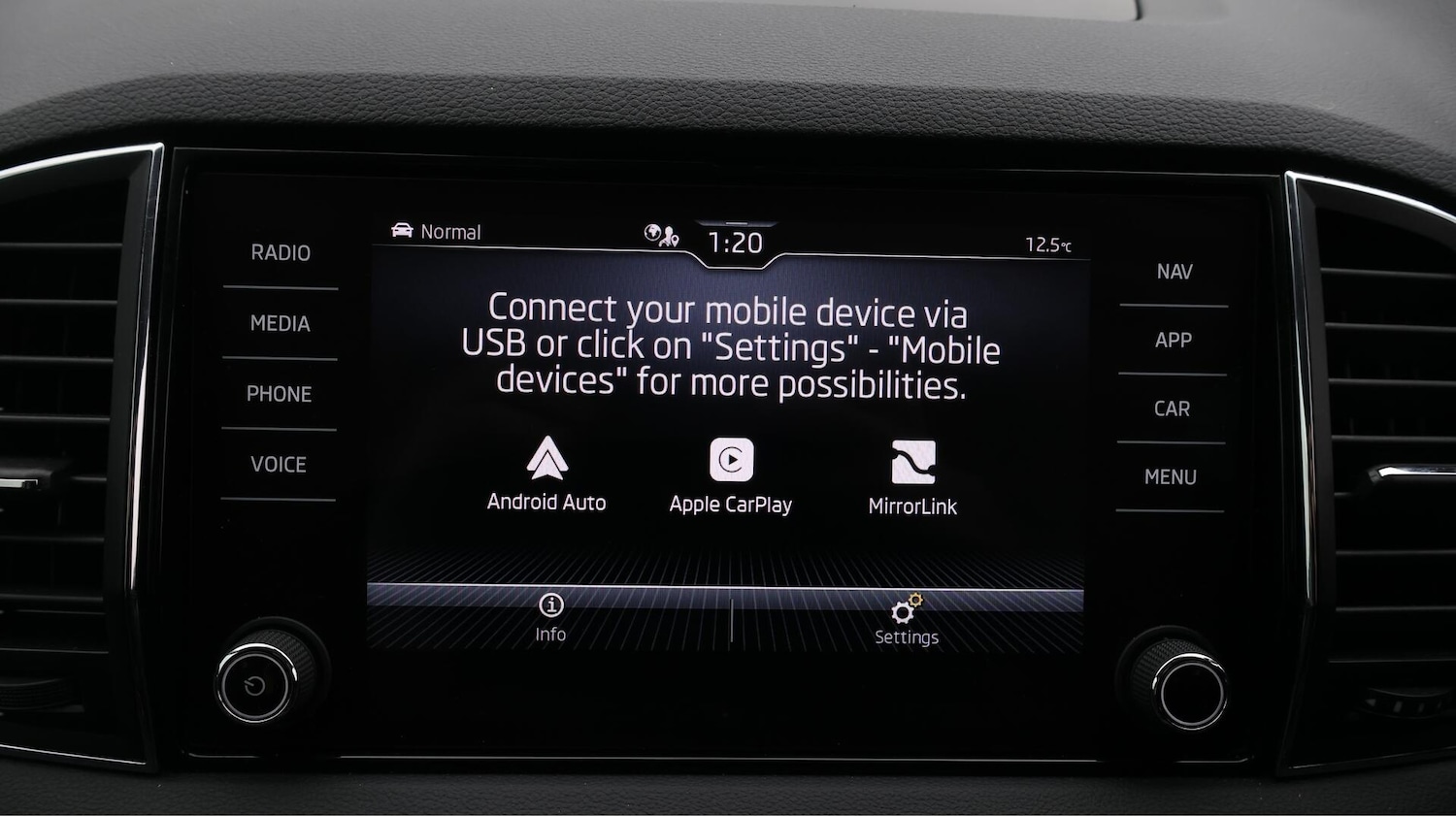 Used Skoda Karoq 2022 for sale - 76689513: Photo 23