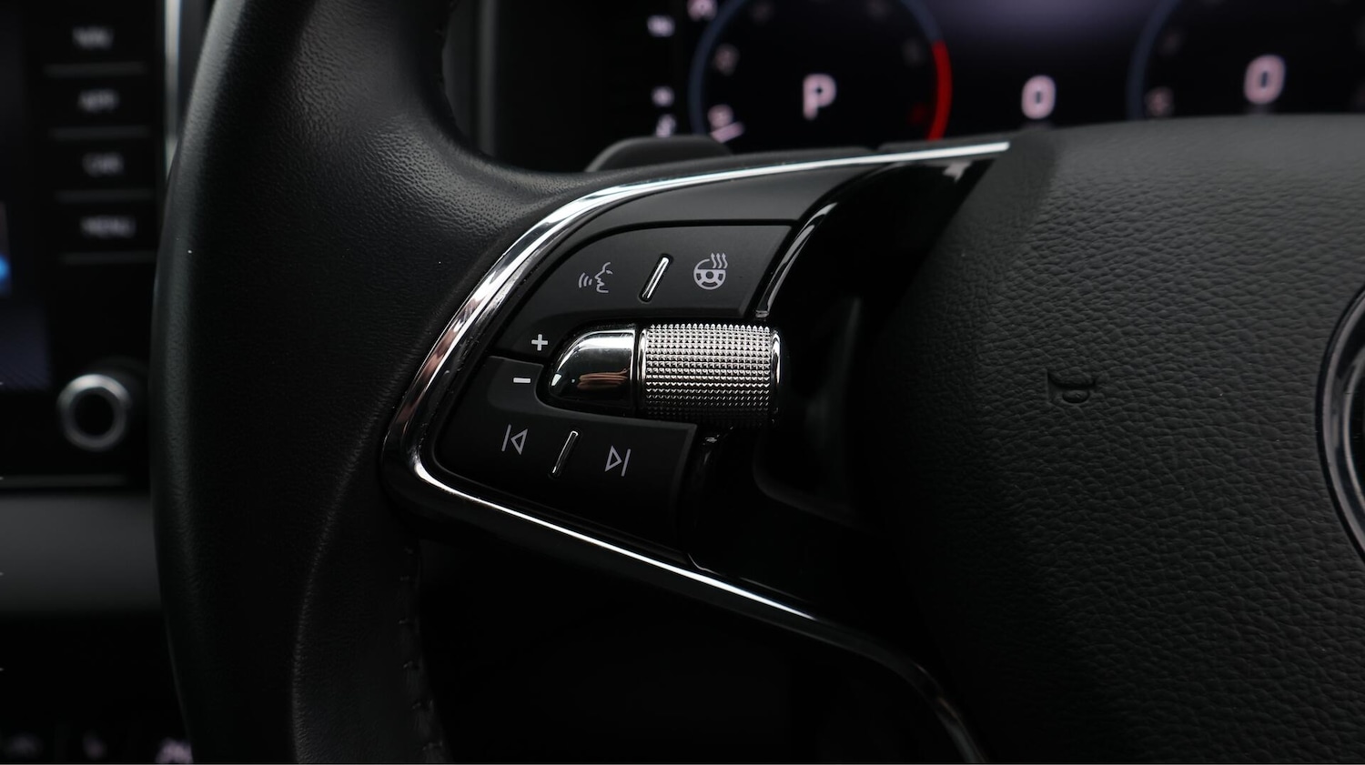 Used Skoda Karoq 2022 for sale - 76689513: Photo 25