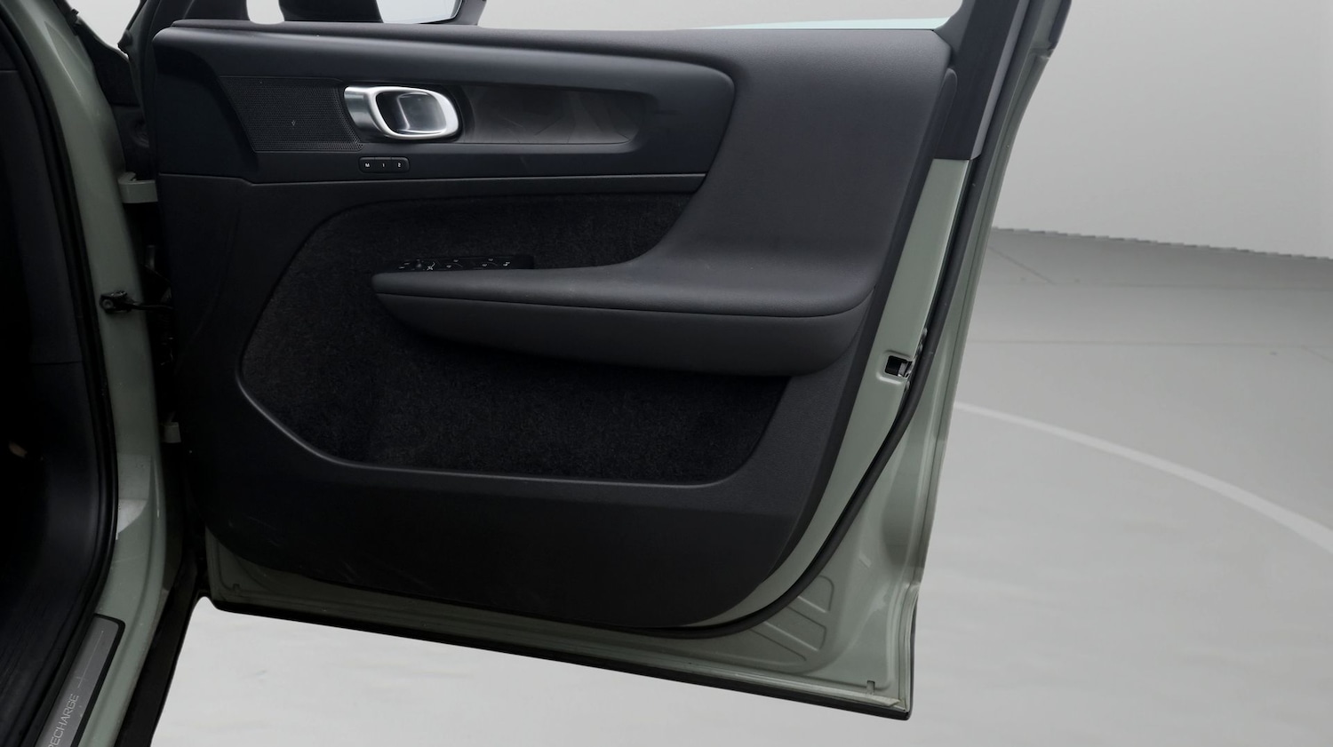 Used Volvo XC40 2022 for sale - 77352144: Photo 15