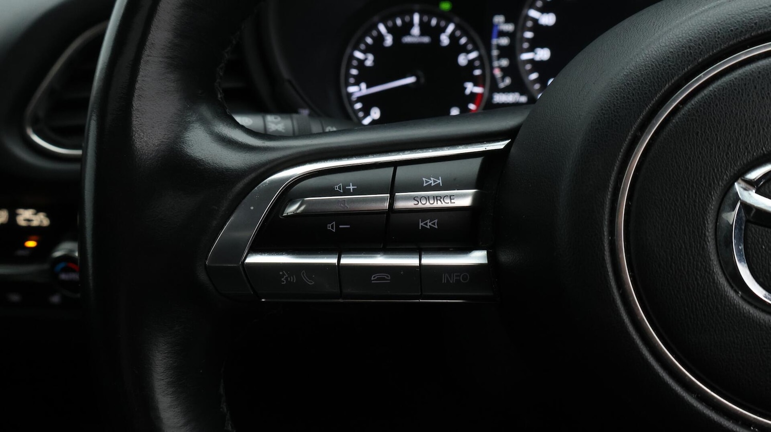 Used Mazda CX-30 2022 for sale - 76190015: Photo 25