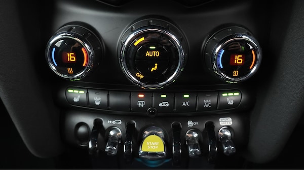 Used MINI Electric Hatch 2021 for sale - 76084509: Photo 13