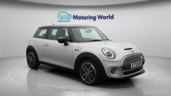Used MINI Electric Hatch 2021 for sale - 76084509: Photo 2