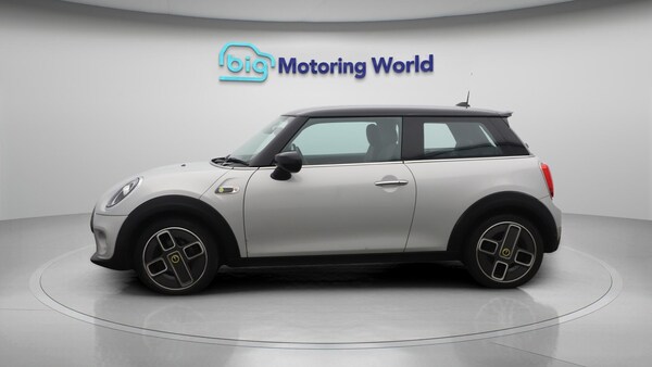 Used MINI Electric Hatch 2021 for sale - 76084509: Photo 5