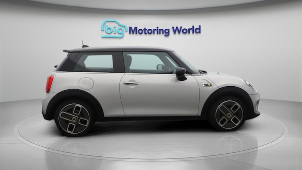 Used MINI Electric Hatch 2021 for sale - 76084509: Photo 9
