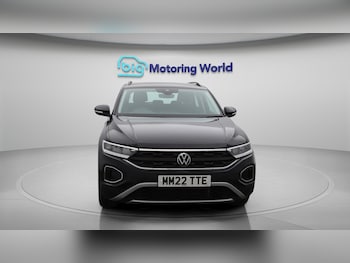 Used Volkswagen T-Roc 2022 for sale - 76715547: Photo