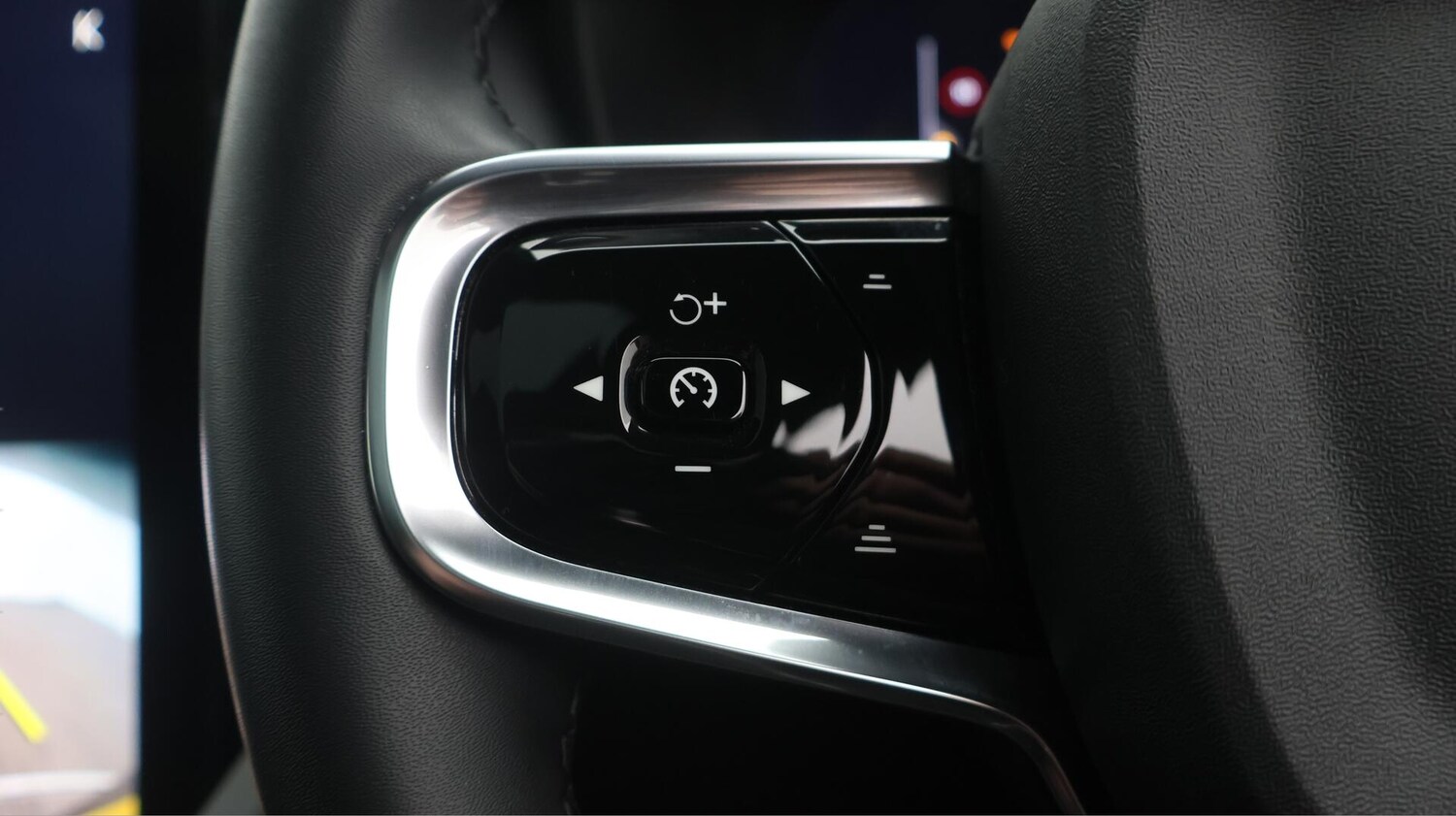 Used Polestar Polestar 2 2022 for sale - 76701875: Photo 25