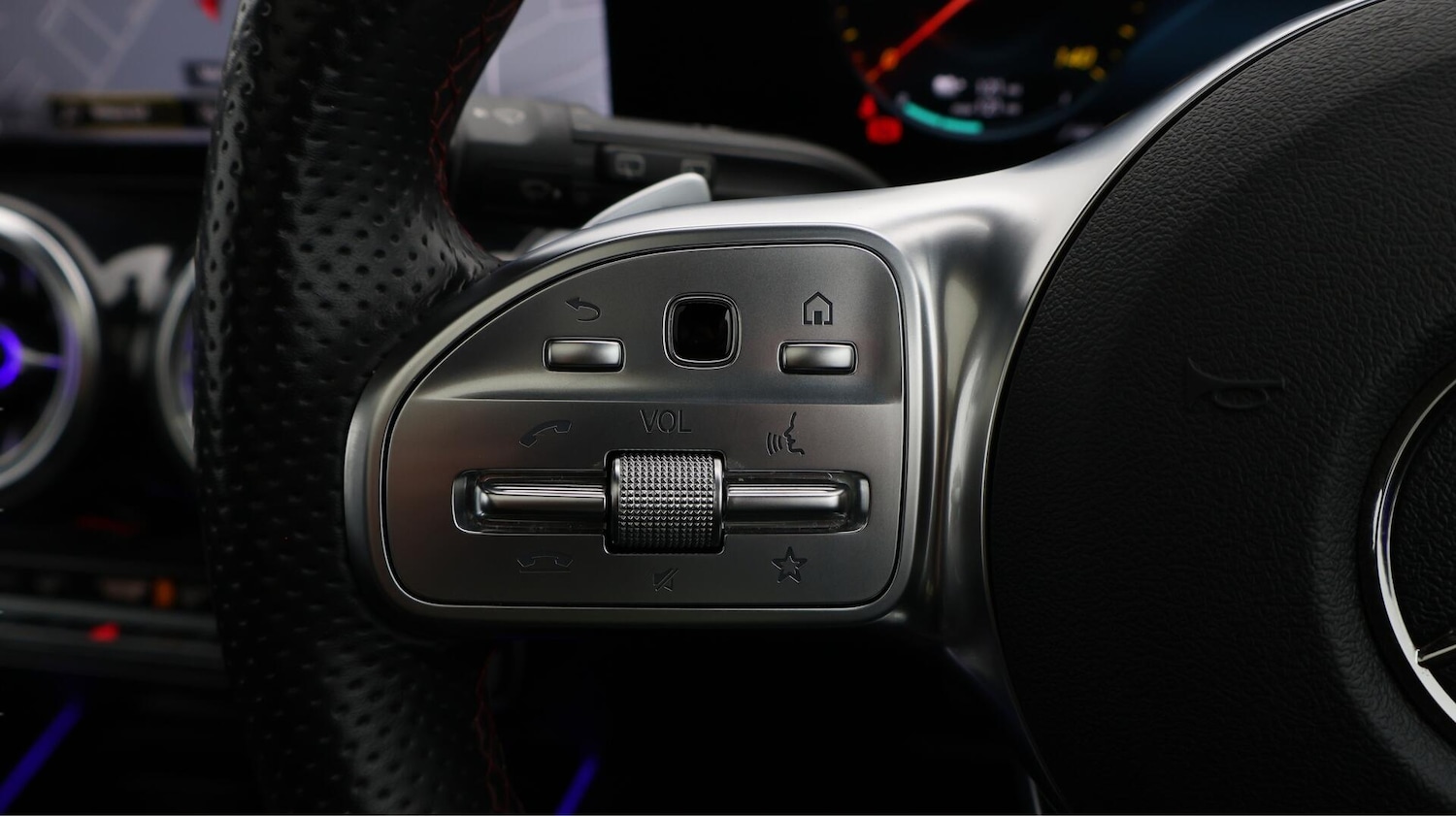 Used Mercedes-Benz EQB 2022 for sale - 76701972: Photo 29