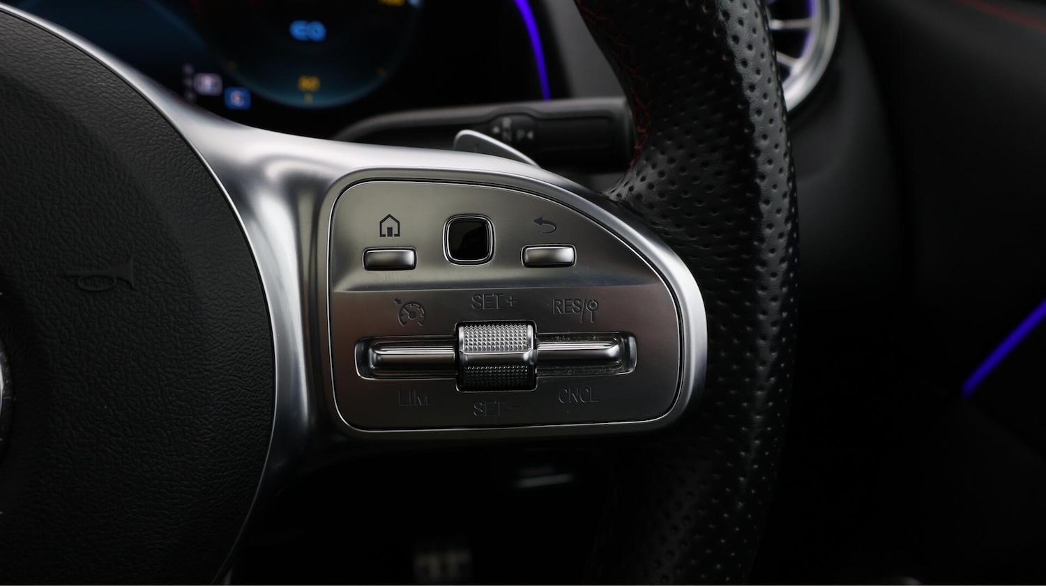 Used Mercedes-Benz EQB 2022 for sale - 76701972: Photo 30