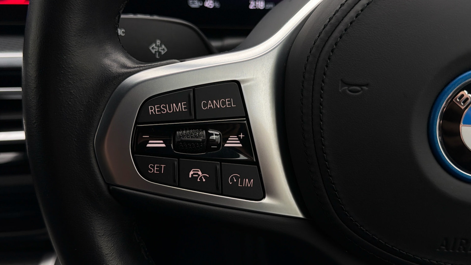 Used BMW i4 2023 for sale - 77864651: Photo 22