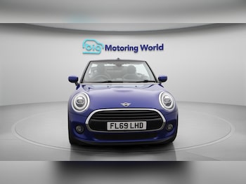 Used MINI Convertible 2019 for sale - 75269433: Photo