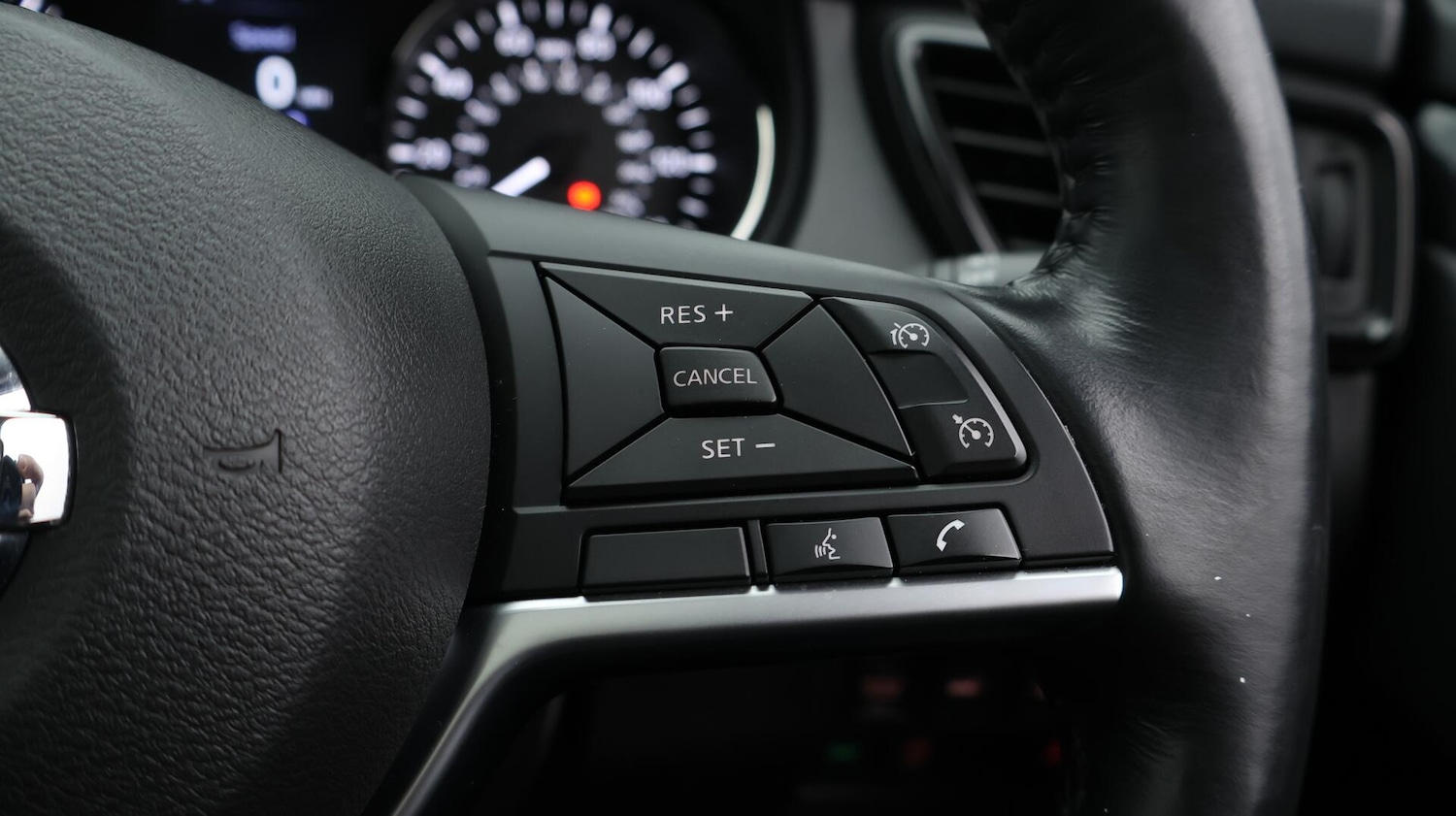 Used Nissan X-Trail 2020 for sale - 76499240: Photo 28