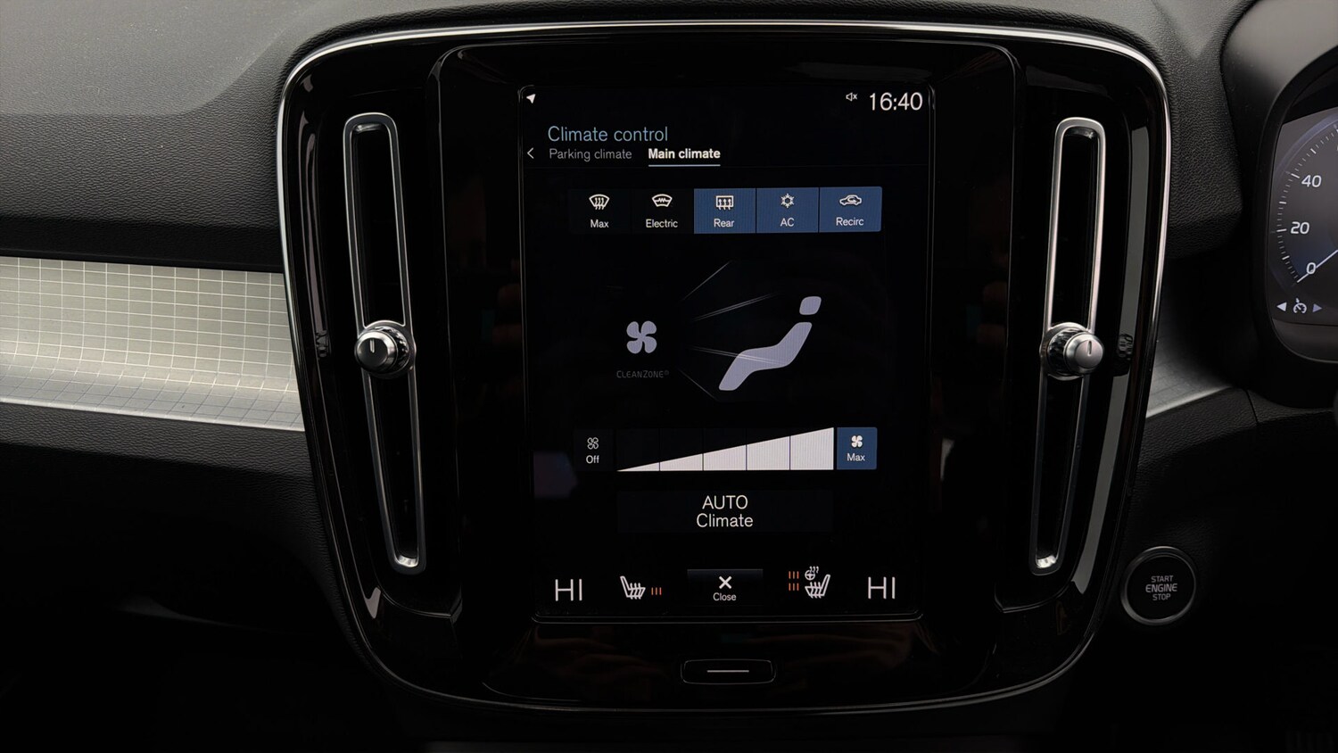 Used Volvo XC40 2021 for sale - 78039539: Photo 11