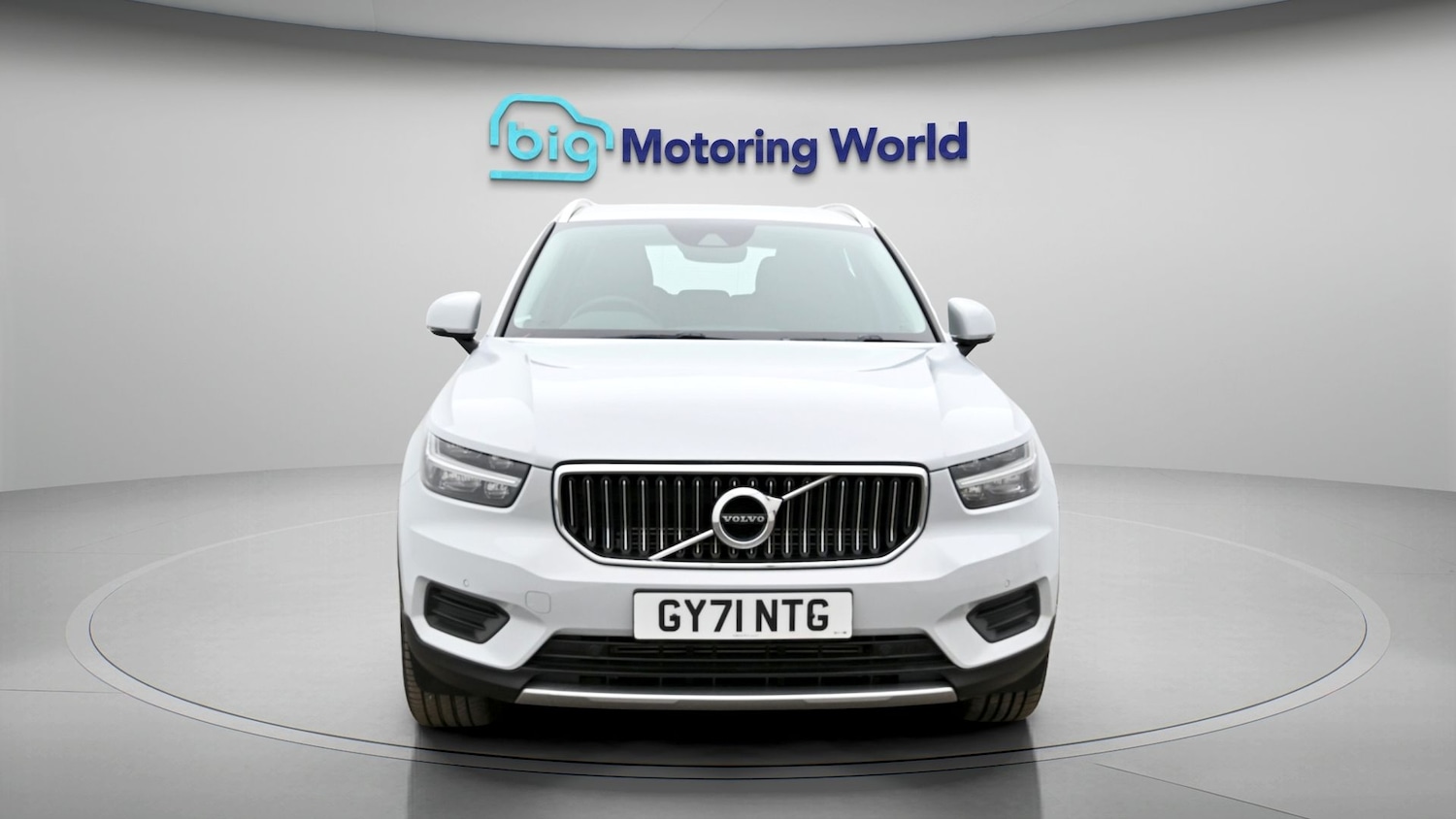 Used Volvo XC40 2021 for sale - 78039539: Photo 2