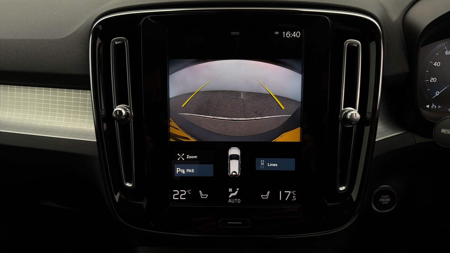 Used Volvo XC40 2021 for sale - 78039539: Photo 26