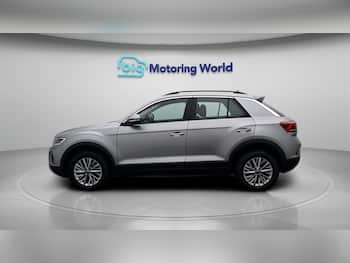 Used Volkswagen T-Roc 2023 for sale - 79718178: Photo