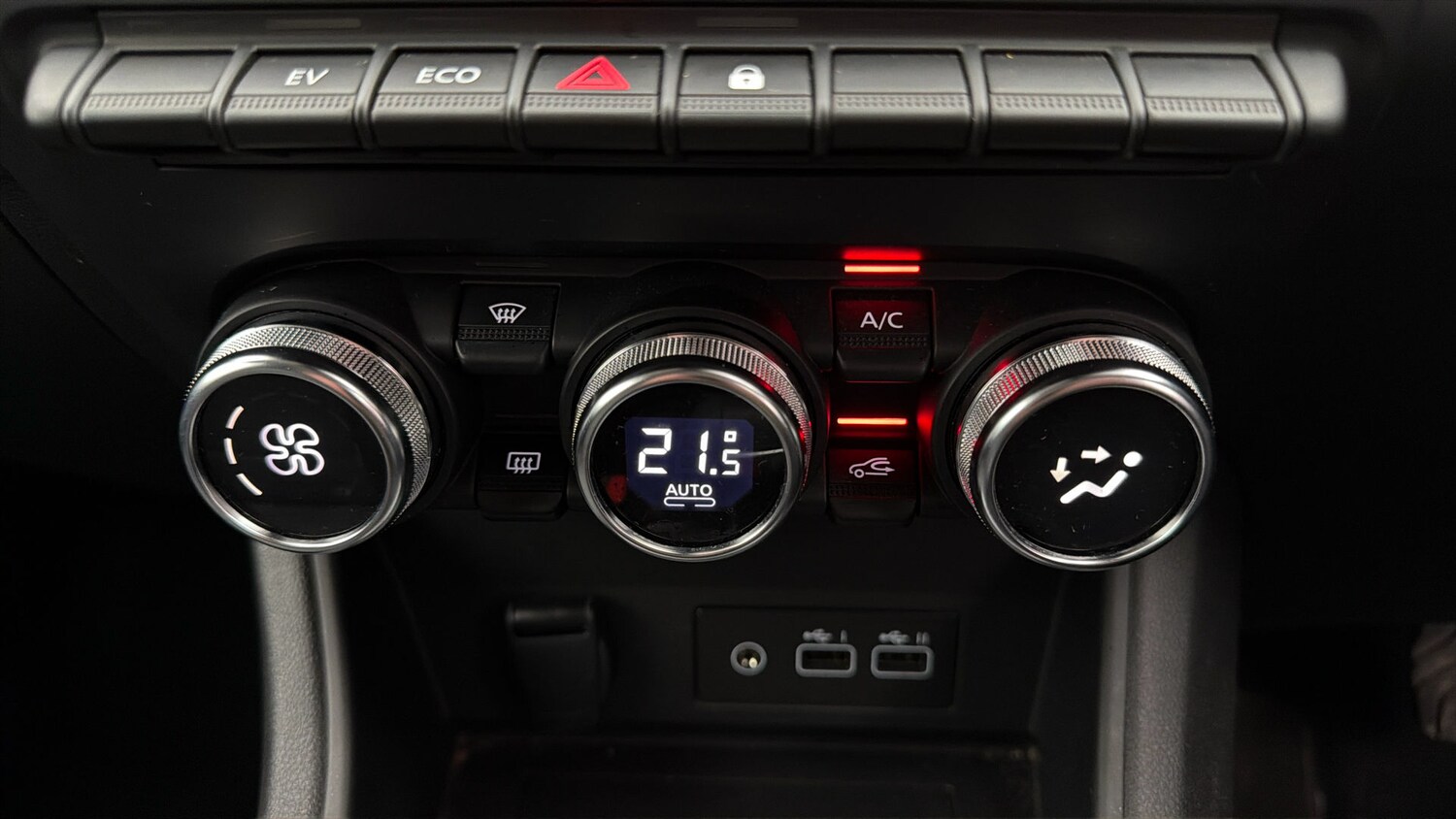 Used Renault Captur 2023 for sale - 78164555: Photo 11