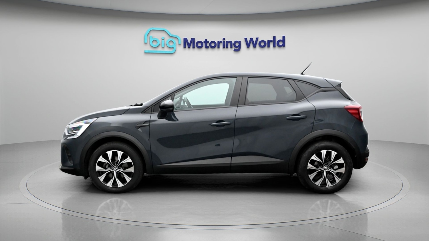 Used Renault Captur 2023 for sale - 78164555: Photo 4