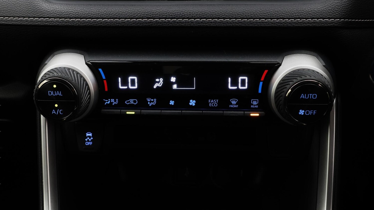 Used Toyota RAV4 2022 for sale - 76550204: Photo 13