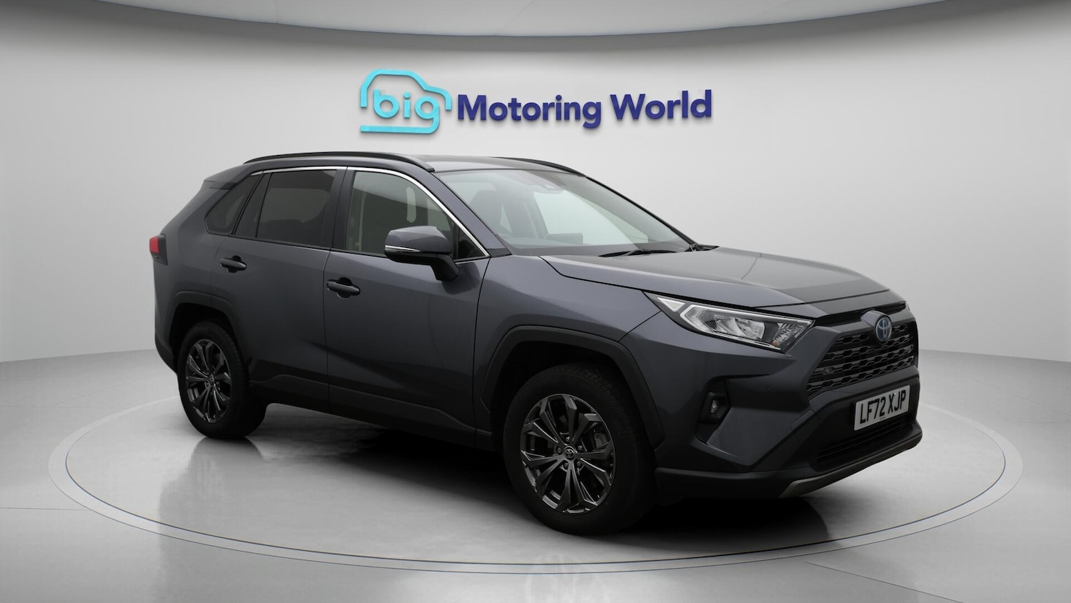 Used Toyota RAV4 2022 for sale - 76550204: Photo 2