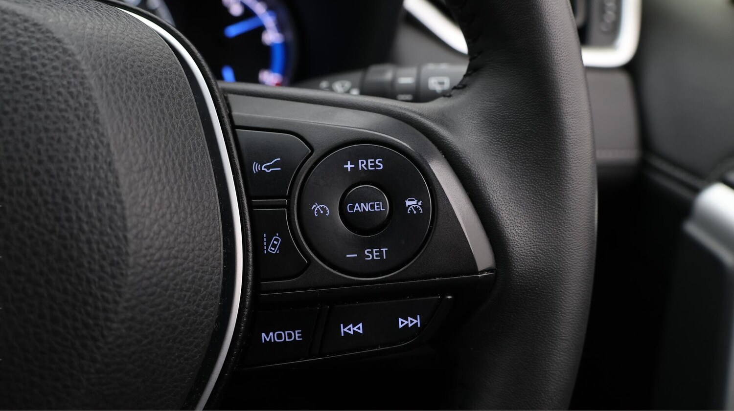 Used Toyota RAV4 2022 for sale - 76550204: Photo 26