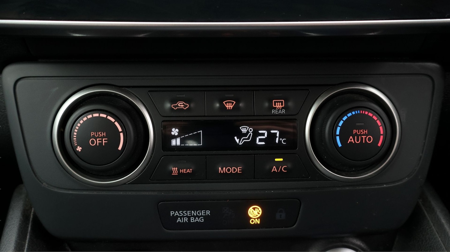 Used Nissan Leaf for sale - 77352120: Photo 12