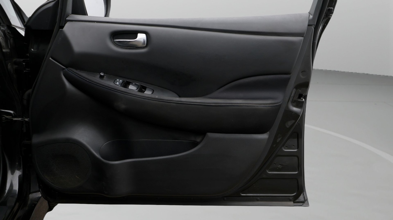 Used Nissan Leaf for sale - 77352120: Photo 15