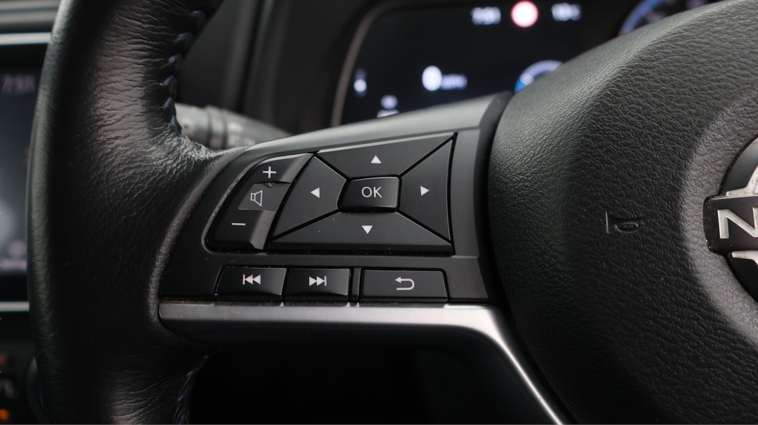 Used Nissan Leaf for sale - 77352120: Photo 23