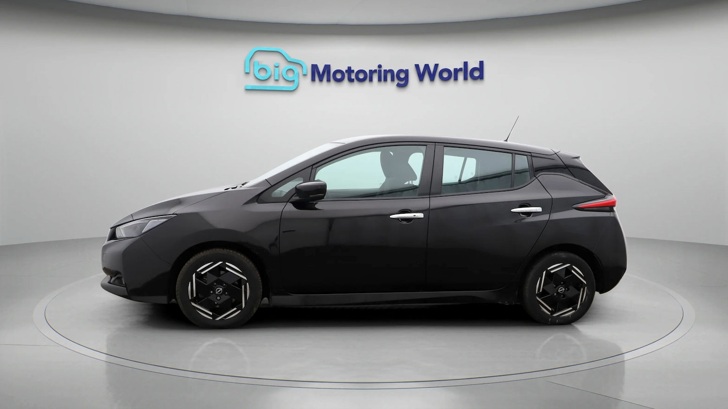 Used Nissan Leaf for sale - 77352120: Photo 4