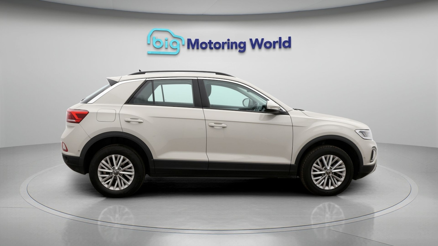 Used Volkswagen T-Roc 2022 for sale - 77460132: Photo 8